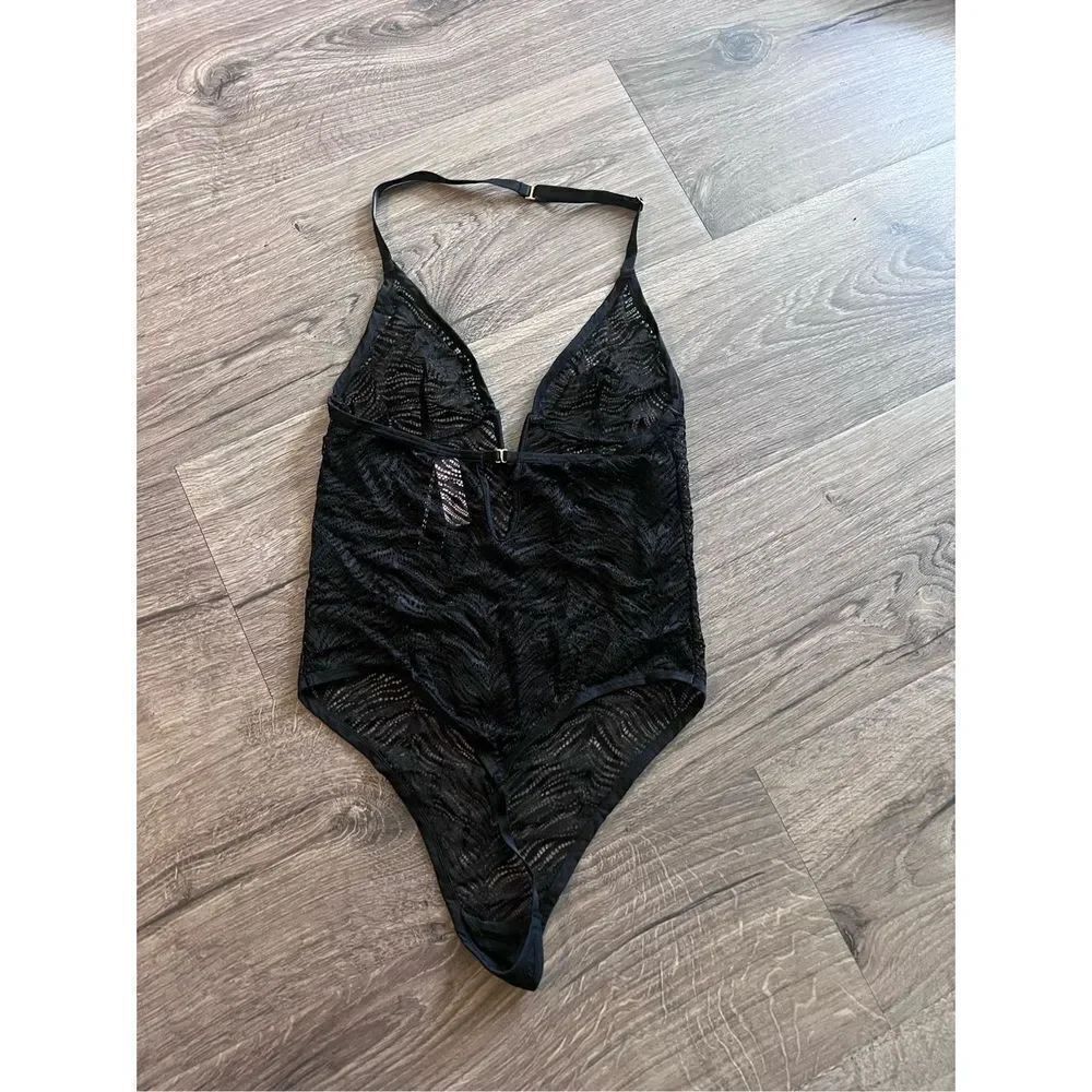 Victoria’s Secret Black Lace Strappy Bodysuit size Small